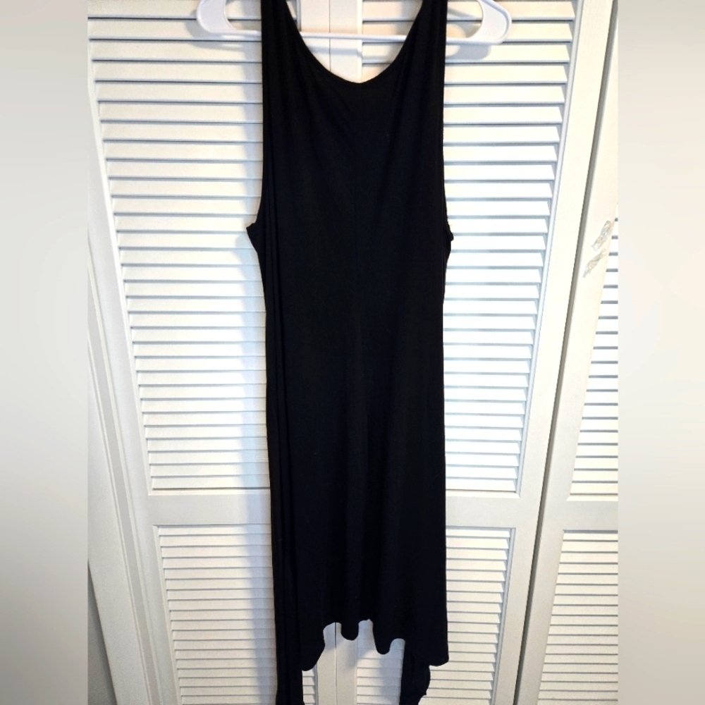 Lane Bryant Black Asymmetrical Hi-Lo Tank Top CONTEMPORARY. GRUNGE.